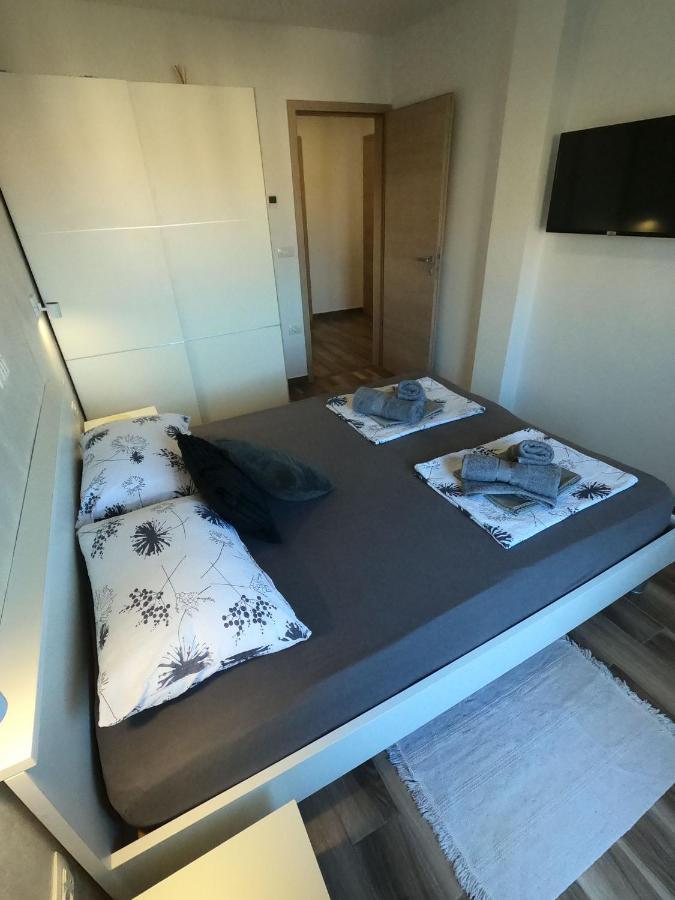 Valbandon Apartment Natalia מראה חיצוני תמונה